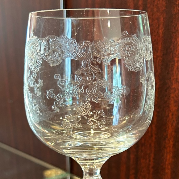 Crystalex Wine Glass Bohemia Crystal Clear Etched Queen's Lace Goblet 5.75"High. - Picture 3 of 6